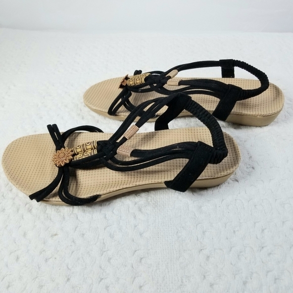 Black Flat Casual Bohemian Beach Style Beaded  Summer Sandals, size 7 - Picture 3 of 10